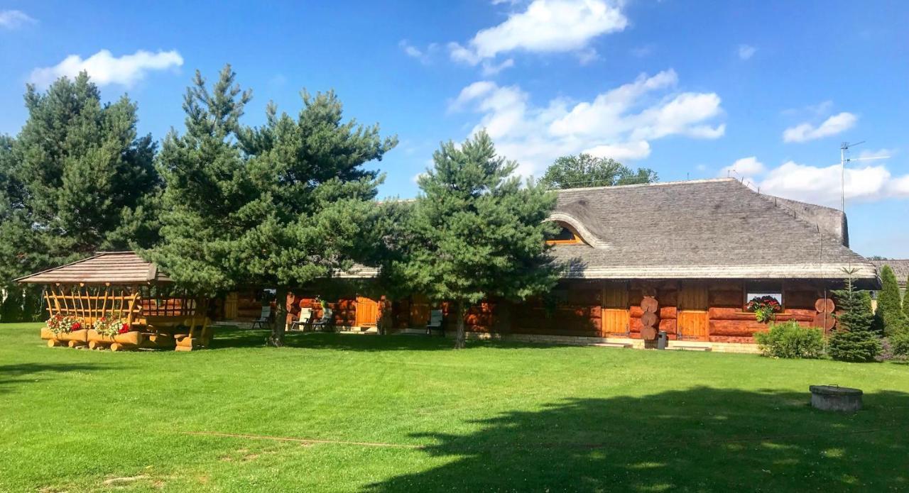 Pod Koziorozcami Hotel Trzebiechow Exterior photo